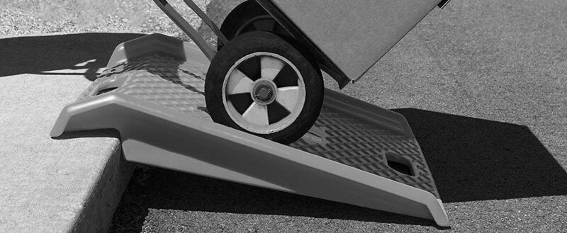 Přenosná plastová rampa