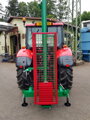Zatloukač kůlů za traktor 