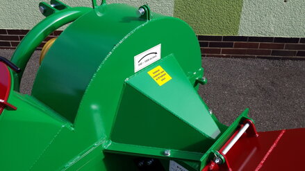 Štěpkovač za traktor Barakuda