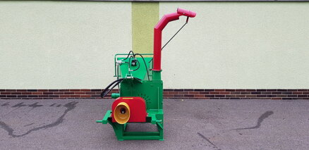 Nožový drtič větvý za traktor MURÉNA