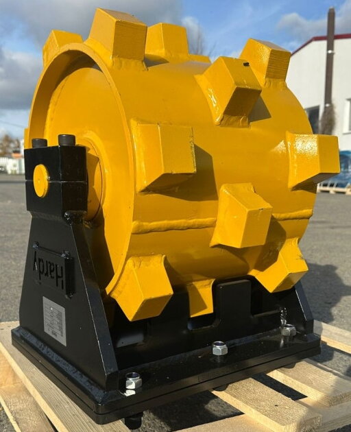 utnící kolečko 350 mm pro minibagr 6–10 t | Hardy CWHD-6-10-350