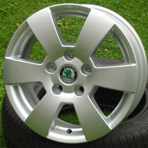 ŠKODA DEIMOS OCTAVIA II, III 6x15 5x112 ET47.00 stříbrná