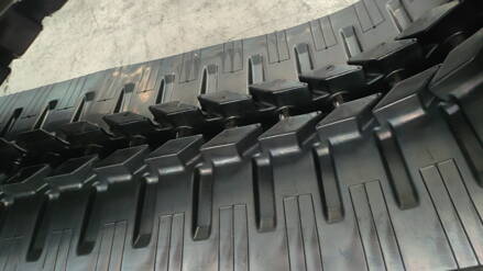 300x52.5Nx84 gumový pás Robustrack TOP