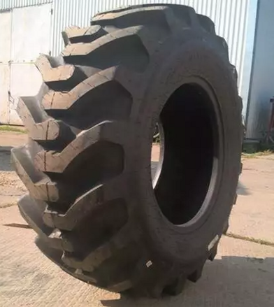 Pneu 16.9-28 (440/80-28) 12 PR GALAXY Super IND Lug R-4